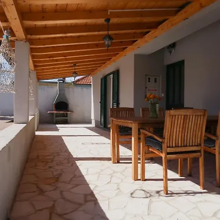 Tara Villa *