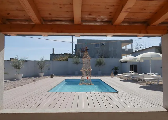 Villa Tara *